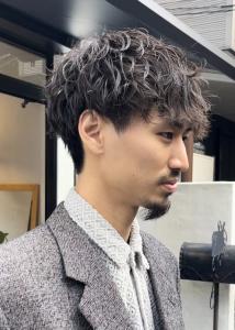 前下がりマッシュスパイラルパーマ - Lowha掲載