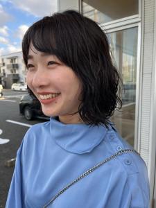 【晴音のきゅんhair】ダークグレー×くせ毛風ボブパーマ - SARA Beauty Sight 九大学研都市店掲載