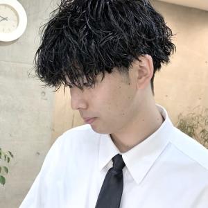 デザインカットとツイストスパイラルパーマ - HEAT by UNCUT＆LOUNGE掲載
