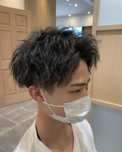 ダレるツイスパ×アップバング - 半個室型美容室 Sourire 和白店掲載