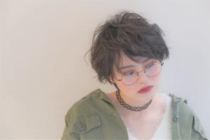 くせ毛風ショートマッシュ - Lukia掲載