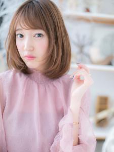 大人かわいいハイライト前下がりぷつっとボブ　シルキーベージュ - mod's hair【モッズヘア】越谷/越谷西口店掲載