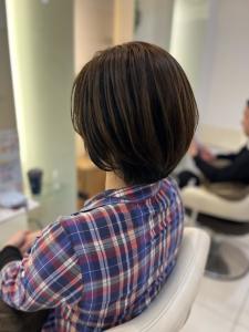 ★くびレイヤーエモージュ前髪マチルダボブインナーグレージュ - K:R鶴川掲載