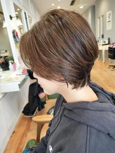 大人くびれショートスタイル - odd-jobs KUM hair & make掲載