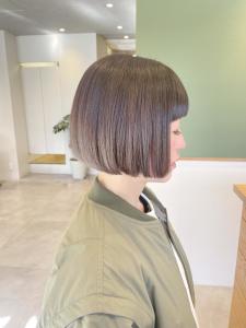 ミニボブにグラデーションカラー - 半個室型美容室 Sourire 春日千歳町店掲載