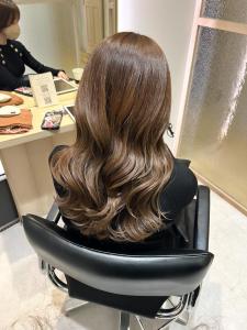 お洒落No. 1◎オリーブベージュ【10レベル】 - Eleanor 梅田店掲載