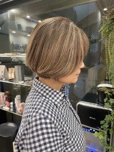 【オーガニック白髪ぼかし】ハイライト×ショートボブ - R hair natural & organic salon掲載