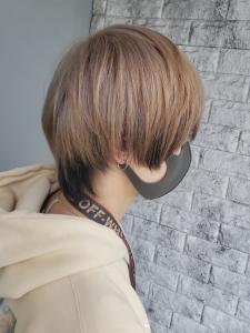 マッシュウルフ/インナーカラーウルフ/ミルクティーベージュ - AXY HAIR&MAKE 新宿本店掲載