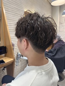 スパイラルパーマメンズマッシュ刈り上げ　奥東巧真 - VANESSA掲載