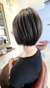 跳ねないボブスタイル - Lourdes hair design掲載