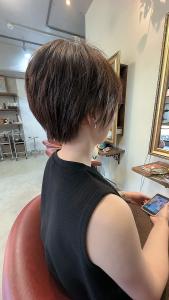 跳ねないボブスタイル - Lourdes hair design掲載