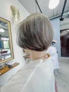 跳ねないボブスタイル - Lourdes hair design掲載