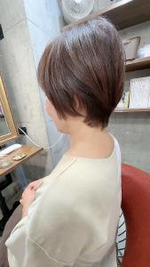跳ねないボブスタイル - Lourdes hair design掲載