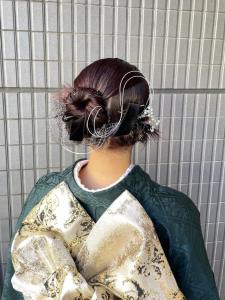 タイトシニヨン/成人式ヘアセット/卒業式ヘアセット/金箔ヘア - FACE。石川町掲載