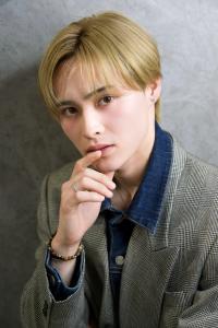 ナチュラルセンターパート - メンズヘア整形サロン GOALD 名古屋 栄掲載