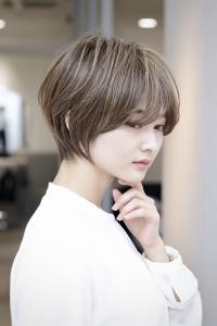 博多大人ショートスタイルなら是非お任せください。 - プランツヘアー博多掲載