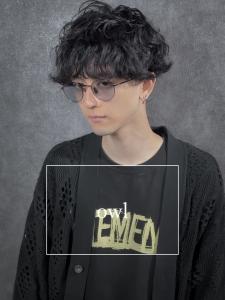 波巻き×スパイラルパーマ×黒髪×マッシュ×カジュアル - owl 心斎橋掲載