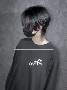 ジェンダーレスウルフ×センターパート×黒髪 - owl 心斎橋掲載