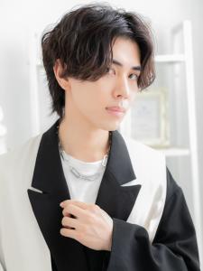 前髪パーマセンターパート無造作束感ショート　ノンジアミンカラ - mod's hair 上尾【モッズヘア】上尾西口店掲載