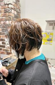 前下がり無造作ヘア