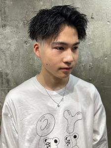 スキンフェード　ツイストパーマ　センターパート　爽やか - MEN'S SALON alfRed 瑞穂店掲載