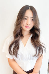 アッシュブラウン・ロングレイヤー - TOP SHAPE掲載