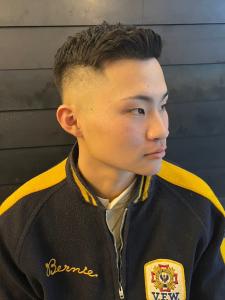 刈り上げ　フェード　メンズパーマ　サイドパート - THIS IS BARBER 2nd掲載