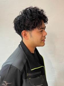 ツイストスパイラルパーマ　黒髪　ツーブロック　刈り上げ - THIS IS BARBER 2nd掲載