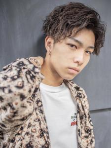 メンズ/センターパート/ツイストスパイラルパーマ - メンズサロン EIGHT MEN＆BAR 上野店 【エイト】掲載
