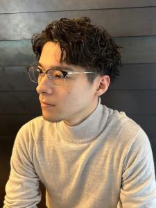 アップバング　波巻きパーマ　刈り上げ　ツーブロック - THIS IS BARBER 2nd掲載