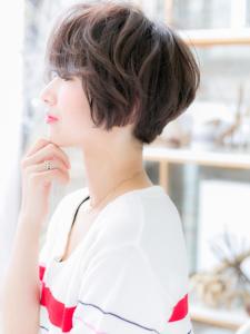  黒髪風…モードな大人ボブ　斜めバング - mod's hair【モッズヘア】越谷/越谷西口店掲載