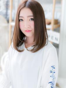 センターパートのツヤツヤワンカールストレートベージュピンク - mod's hair【モッズヘア】越谷/越谷西口店掲載