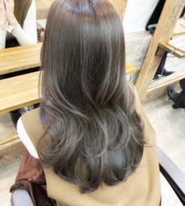 髪質改善トリートメント艶髪ベージュさら艶ストレートロング - newi 所沢掲載