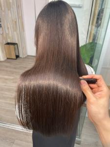 髪質改善トリートメント艶髪ベージュさら艶ストレートロング - newi 所沢掲載