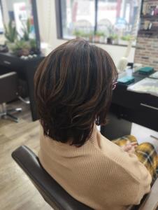 ハイライトがを入れたグレイカバー（8トーン） - Salon de Lien掲載