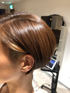 ポイントカラーと2ブロックボブ - hair salon1410掲載