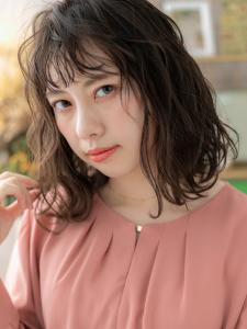 オン眉シースルーバングくせ毛風ウェットヘア　グレージュカラー - COVER HAIR bliss 戸田公園西口店掲載