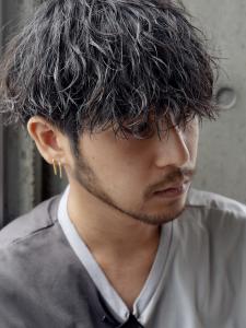 【alpha 新宿】センターパート×スパイラルパーマ - men's salon alpha 新宿【メンズサロンアルファ】掲載