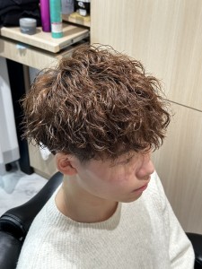 ツイストスパイラル<理容室><銀座> - 【シェアサロン】 LIBERTY SHARE BARBER 銀座掲載