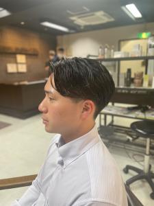 センターパートテーパーフェード - 男性専門美容室 growth 博多店掲載