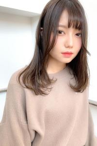 BERRYブロンドベージュ似合わせカット大人レイヤーミディ - hairs BERRY 大橋店掲載