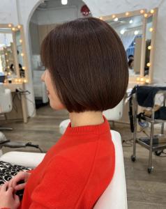 AVEDAベージュカラー×大人まるみボブ