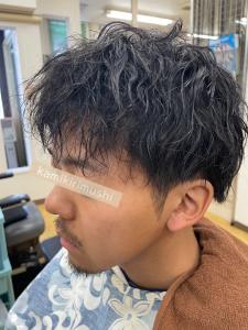 ツイストスパイラルパーマ - CUT CLUB 髪切虫掲載