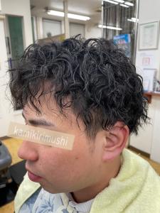 ツイストスパイラルパーマ - CUT CLUB 髪切虫掲載