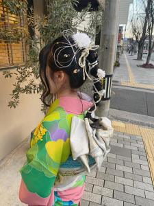 編み下ろしアレンジ - 半個室型美容室 Sourire 春日千歳町店掲載