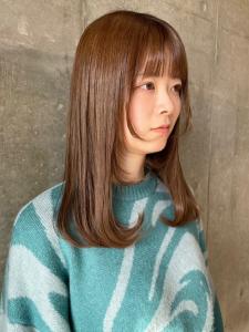 顔周りレイヤー　ワンカール　セミロング　ミルクティー - CELL掲載