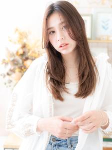 センターパートかきあげ前髪抜け感小顔ロング　レイヤーロング - COVER HAIR bliss 大宮西口店【カバー ヘア ブリス】掲載