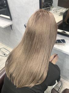 ミルクティー、ベージュ、ダブルカラー、ブリーチカラー - GLADGE池袋/ダブルカラー/ブリーチ掲載