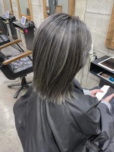 フルバング ブラウン 似合わせカット カルマパーマ - ARCANA 明治神宮前 表参道 原宿掲載