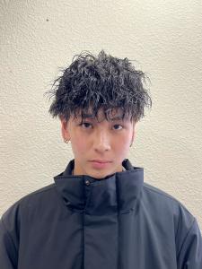 【平山 明樹】縦落ちツイストスパイラルパーマ - STYLE 茅ヶ崎 smart salon掲載